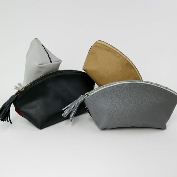 When you order the pampering gift basket, you can choose from a variety of colors for the leather pouch.